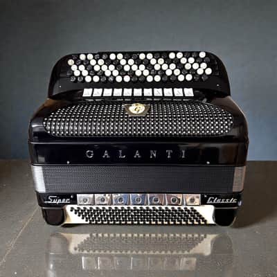 GALANTI  Super Classic Cassotto four voice button accordion C-griff image 2