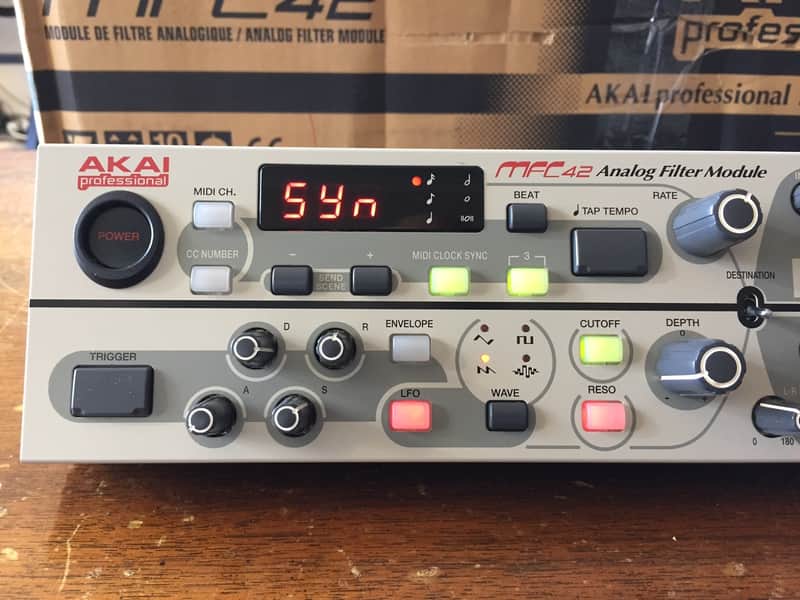 Akai MFC-42 Analogue Filter/Effects Stereo/Mono - Excellent