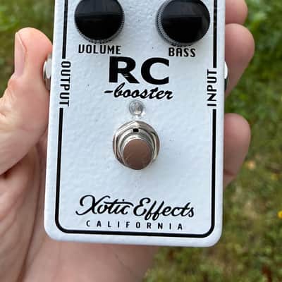 Xotic RC Booster 2002 - 2016 - White image 1
