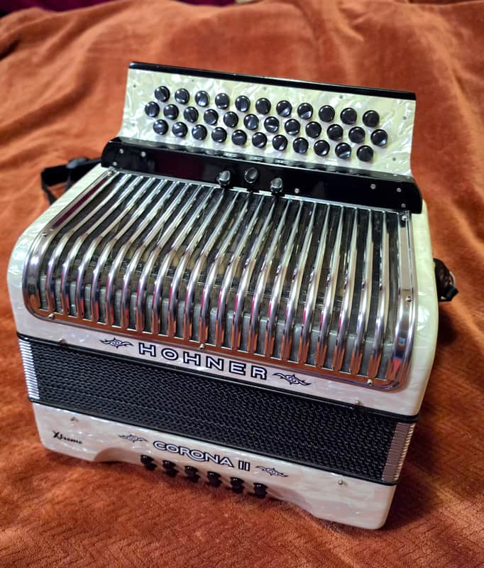 Hohner Corona Xtreme 2T GCF/Sol image 1