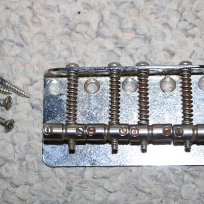 Vintage Original 1970s Fender Precision or Jazz Bass Bridge - No Tariffs image 2