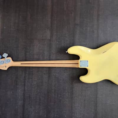Fender Player Jazz Bass with Maple Fretboard 2018 - 2024 - Buttercream Reliced image 5
