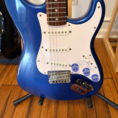Squier  Stratocaster with Rosewood Fretboard 2021 Metallic Blue image 5