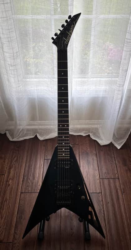 Jackson Professional Series King v standard 1994 - Black image 1