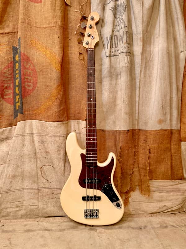 Fender American Deluxe Jazz Bass