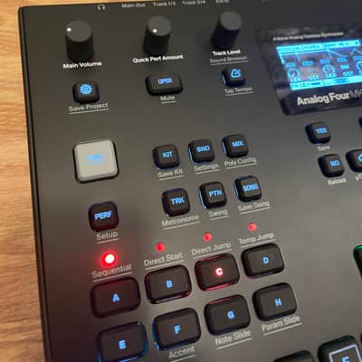 Elektron Analog Four MKII 4-Voice Tabletop Analog Synthesizer 2020 - Present - Black image 11