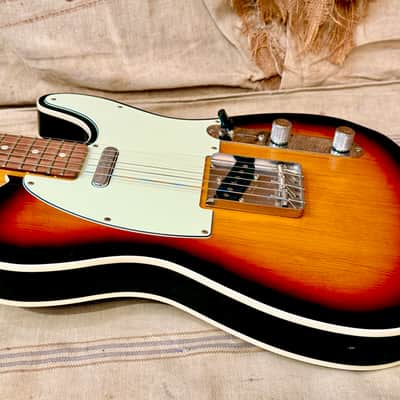 Fender MIJ Traditional 60's Telecaster Custom 2018 - 3 Tone Sunburst image 14