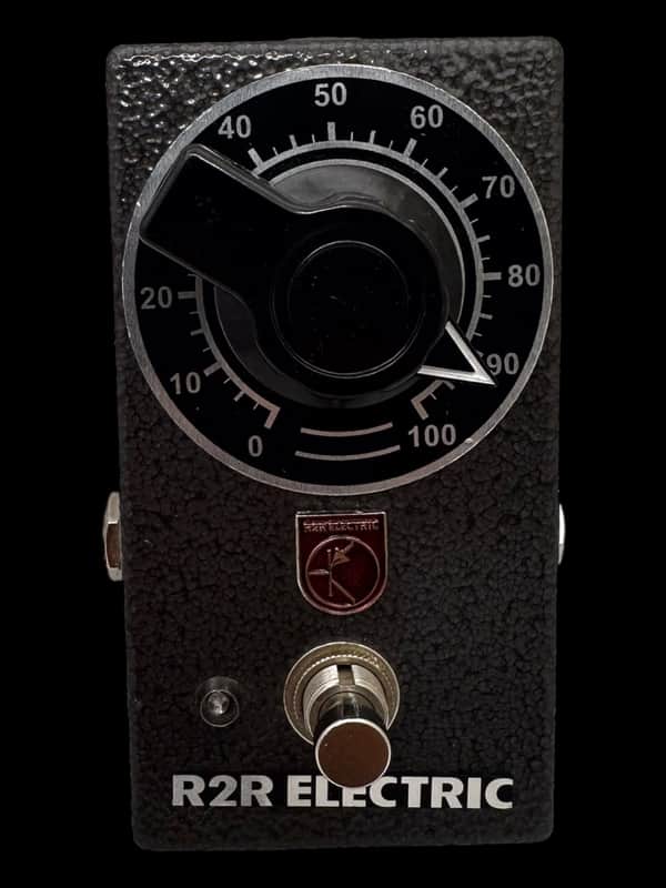 R2R Electric Pre-Amp 2022 - Present - Grey X6673 image 1