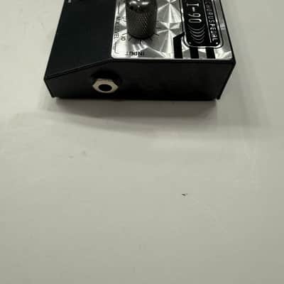Eden Amplification World Tour I-90 Bass Chorus Guitar Effect Pedal + PSU image 4