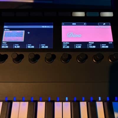 Native Instruments Komplete Kontrol S88 MKii - Black image 2