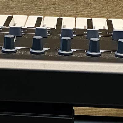 Arturia KeyLab 61 MkII MIDI Controller Black image 9