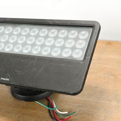 Philips iW Blast12 Powercore Frosted Lens LED Fixture CG011P7 image 2