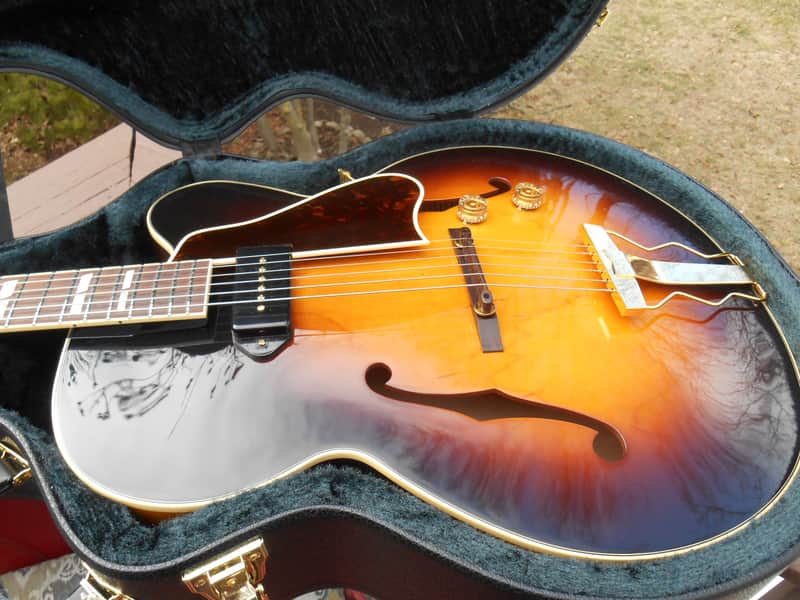 Archtop Tribute AT 350  ES 350 2017 two tone burst image 1
