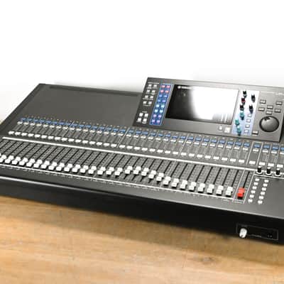 Yamaha LS9-32 32-Input Digital Mixing Console CG012RC image 1