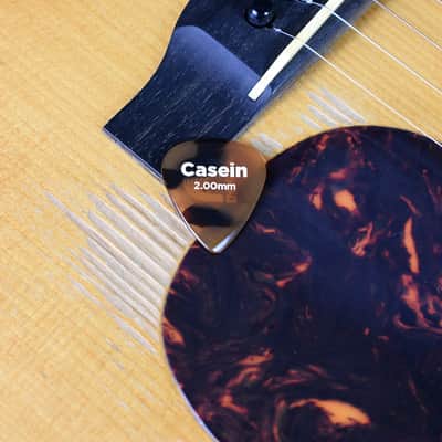 D'Addario Casein 351 Standard Guitar Pick 2.0 mm image 1