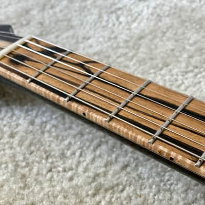 Forshage Single Cut Style - Piano Black with Pale Moon Ebony Board, Flame Maple Binding image 5