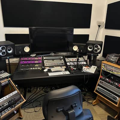 Solid State Logic Sigma 32-Channel Remote Rackmount Mixer 2013 - 2019 - Silver image 4