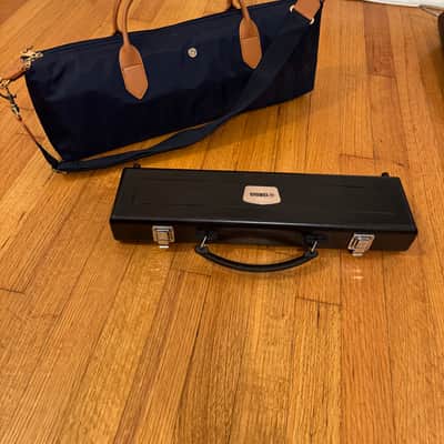Yamaha YFL-222 Standard Flute w/ extra b foot joint image 8