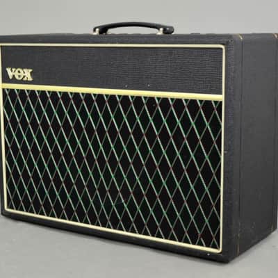 Vox Cambridge 30 Model V9310 30-Watt 1x10 Reverb Amplifier image 2