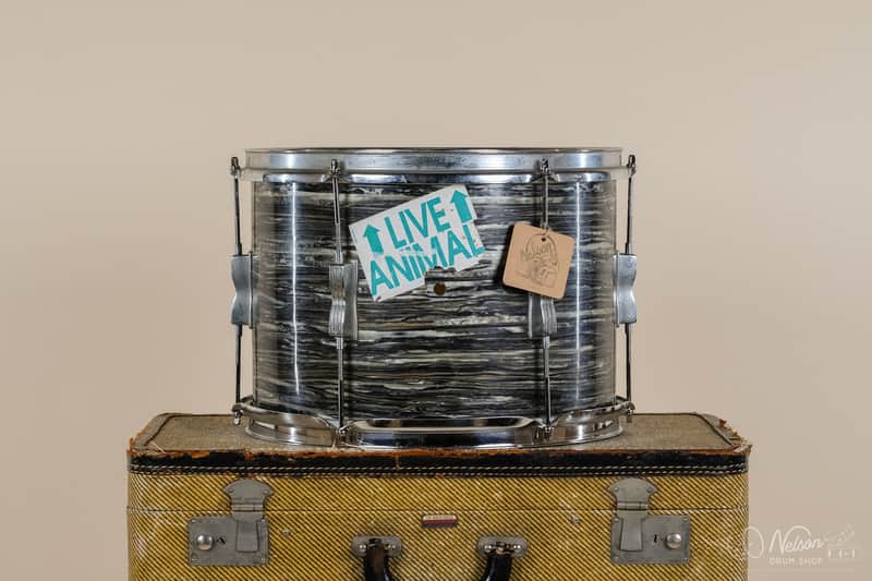 1960s Ludwig 'Club Date' in Black Oyster Pearl - 9x13 image 1