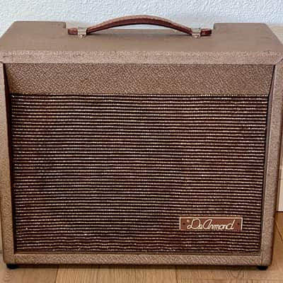 1960 DeArmond R5T Amplifier 10" Combo Super RARE, Tube Driven Tremolo Circuit image 2