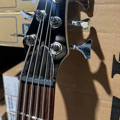 Ibanez Gio GSR206 6-string Electric Bass Guitar - Transparent Gray Flat image 4