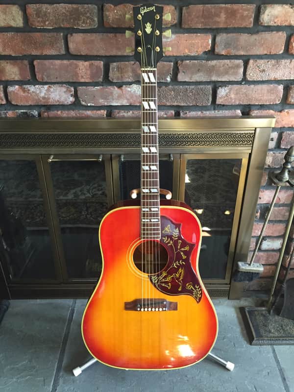Gibson Hummingbird 1966 Cherry Sunburst image 1