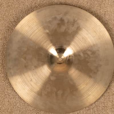 1970s Zildjian 16" Medium Crash Cymbal 1157g image 3