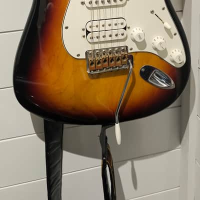 Fender Stratocaster Late 90's - 3-color burst image 1