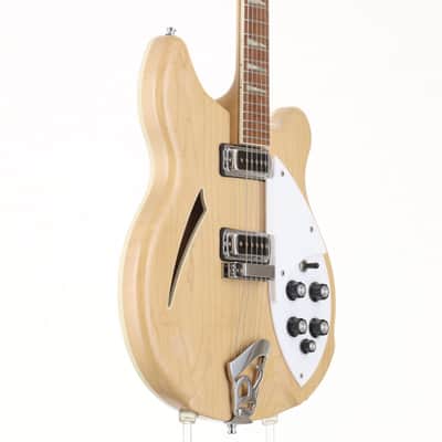 Rickenbacker 360 Mapleglo, manufactured in 2001 [01-12717] (08/03) image 8