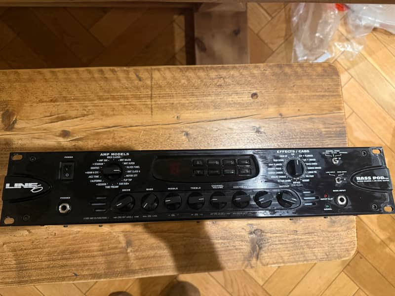 Line 6 Bass POD xt Pro Rackmount Multi-Effect and Amp Modeler