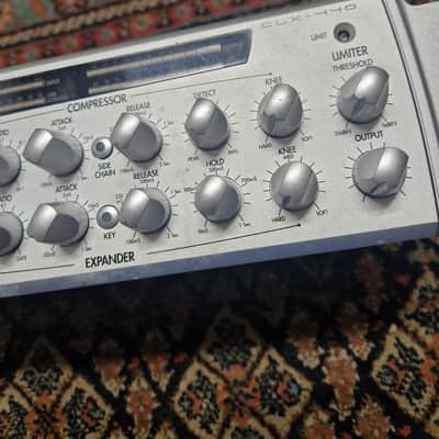 Alesis CLX-440 Dual Stereo Compressor / Expander / Limiter 2000s - Silver image 11