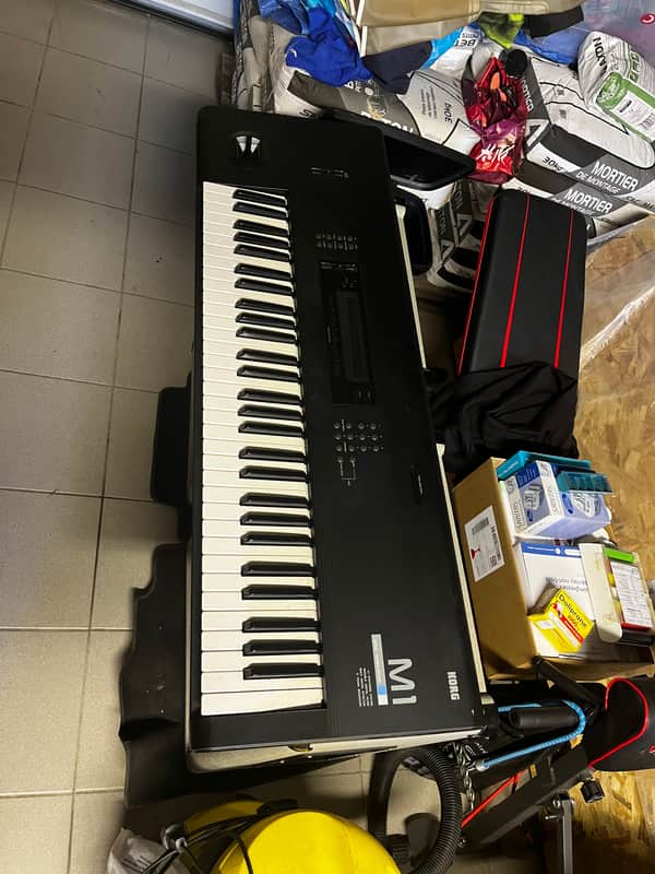 Korg M1 - Classic 90’s synth image 1