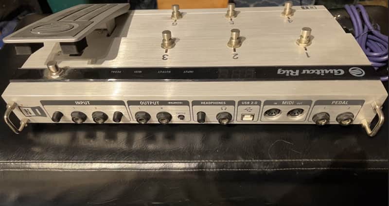 Native Instruments Guitar Rig 2 Kontrol 2004 Silver image 1
