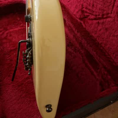 Kramer Baretta 1985 White image 14
