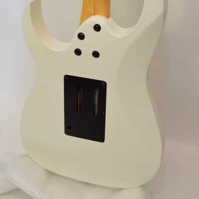 2006 Ibanez RG350DX Electric Guitar, White image 12