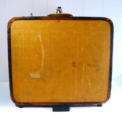 The "Cavanaugh" Suitcase Kick Drum / built by Side Show Drums image 12