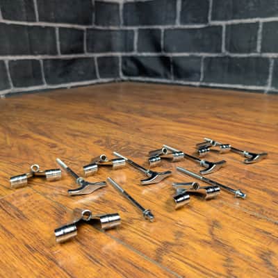 Bass Drum Claws with Tension Rods (Set of 6) – Chrome – Fits 22" Bass Drum – 3 15/16" Length – 4 T‑Style Rods + 2 Standard Square‑Tip Rods – Vintage/Modern Replacement Hardware image 4
