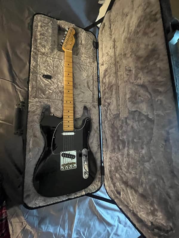 Fender American Professional II Telecaster with Maple Fretboard 2020 - Present - Black
