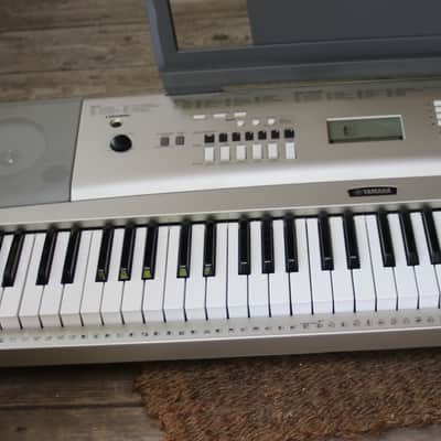 Yamaha ypg-235 keyboard - Silver image 1