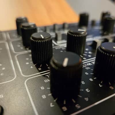 Behringer Pro-800 Desktop 8-Voice Synthesizer 2023 - Present - Black image 6