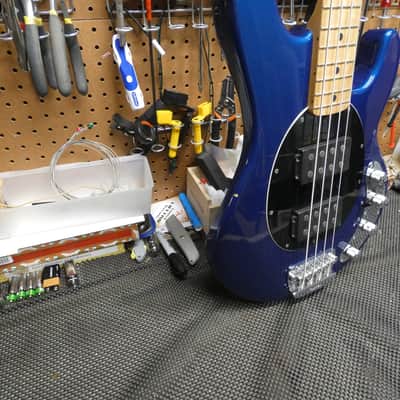 Ernie Ball Music Man Stingray HH 2006 - Pearl Blue image 8