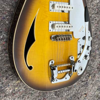 Vox SPITFIRE MARK VI ACOUSTIC 1965 - Sunburst Flammed image 3