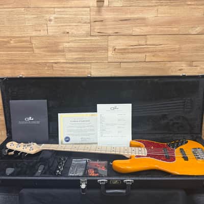 G&L JB-5 USA 5- string Jazz Bass -2022 - Honey Amber- Pine body -w/Sadowsky Preamp + OHSC image 24