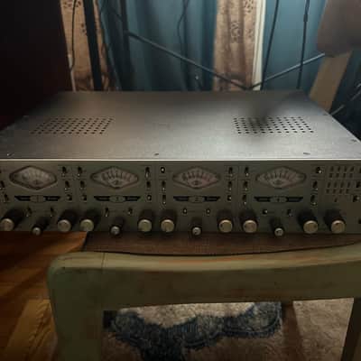 Universal Audio 4-710d 4-Channel Microphone Preamp 2010 - Present - SIlver image 1