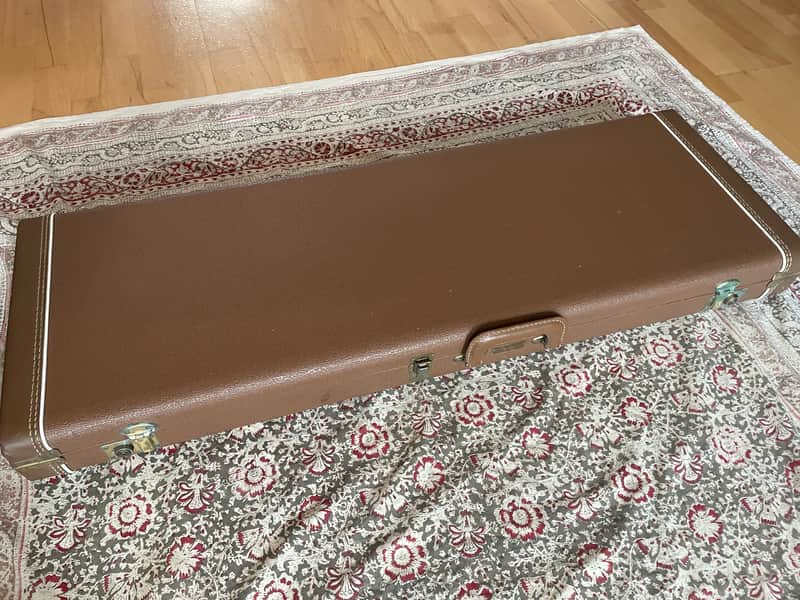 Fender Stratocaster Vintage Brown Leather Hardcase 1990 image 1