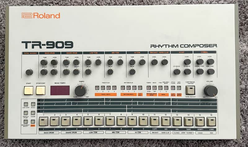 Roland TR-909 Rhythm Composer image 1