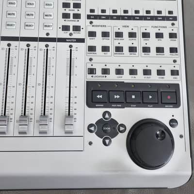 Mackie MCU Pro Universal DAW Control Surface image 7