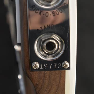 Rickenbacker 360/12W Walnut 12-String image 10