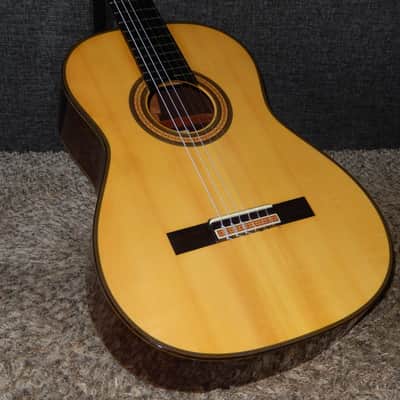 TARREGA TGE 1982 - MADE IN JAPAN - TORRES STYLE CLASSICAL CONCERT GUITAR image 3